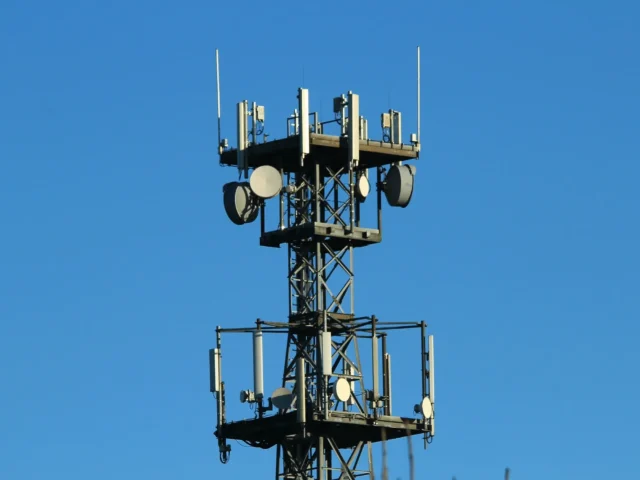 Rooftop Antenna Lease Rates UK (2026): What Operators Are Actually Paying